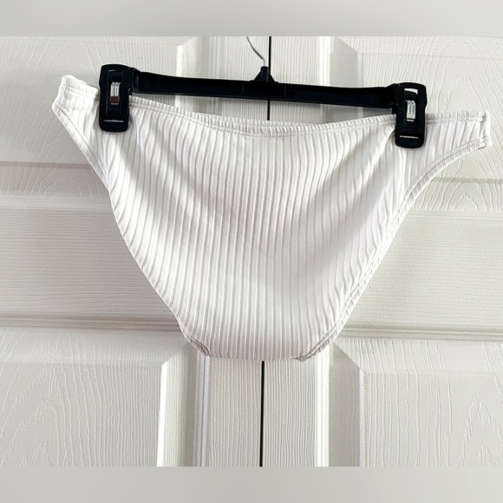 Xhilaration White Ribbed Bikini Bottoms Hipster NWT Large Size